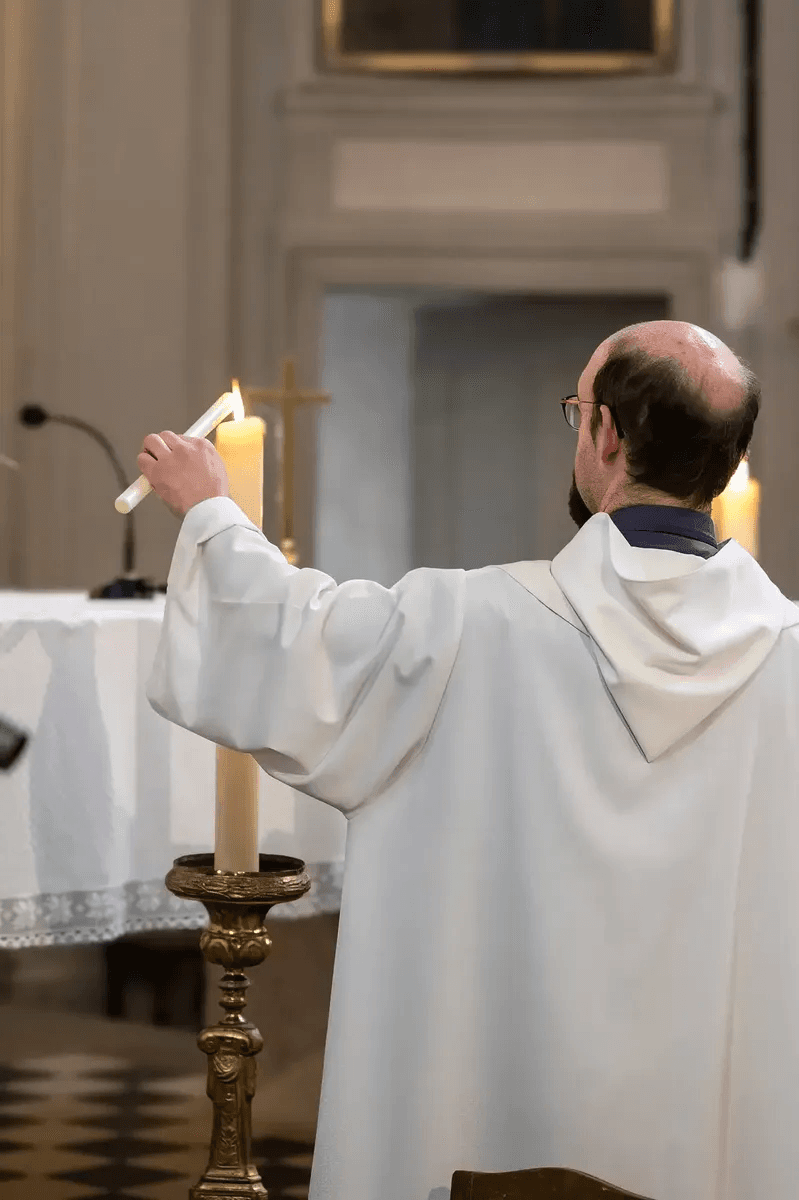 Allumage de la bougie lors du baptême